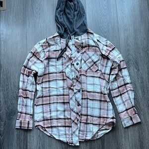 Maurices Pink, White & Dark Gray Plaid Shirt with Hood